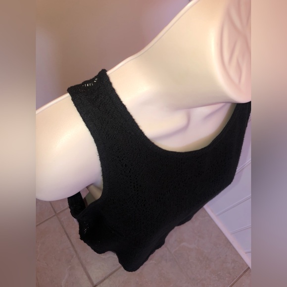 Black tank top from Aeropostale in a size large - Picture 10 of 13